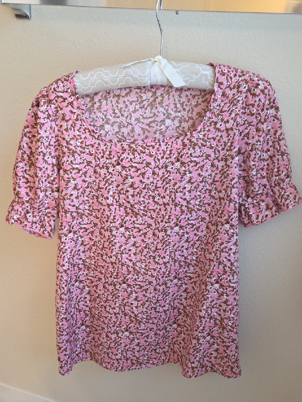 Women’s Pink Floral Short Sleeve Top